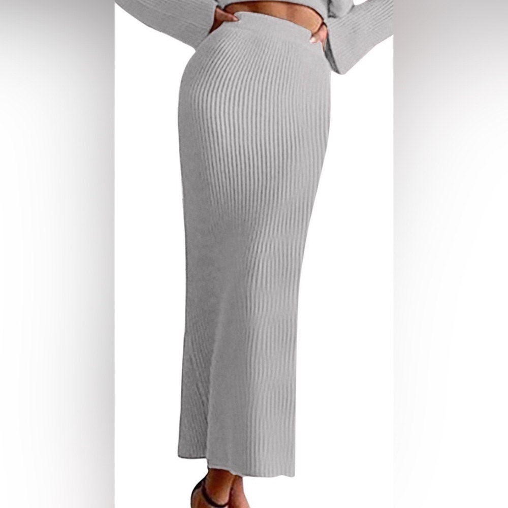 NWT Gilli Cable Knit Midi Skirt